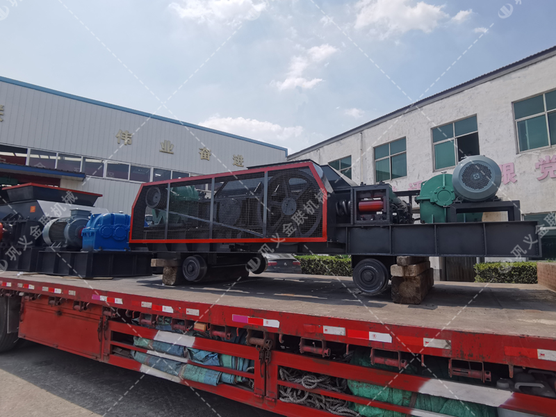 2PGC900X900雙齒輥破碎機發(fā)貨圖片_發(fā)往內蒙古赤峰_破碎煤 2PGC900X900雙齒輥破碎機發(fā)貨圖片_發(fā)往內蒙古赤峰_破碎煤
